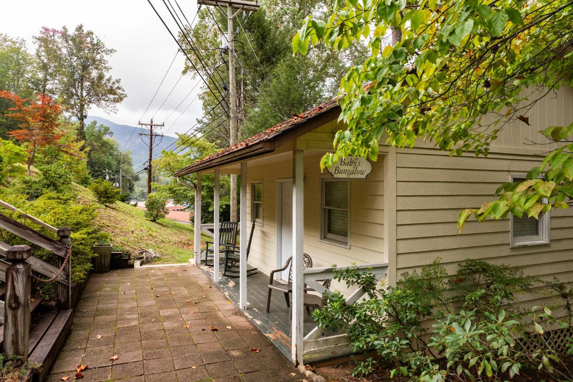 Lake Lure Inn And Spa Exterior photo